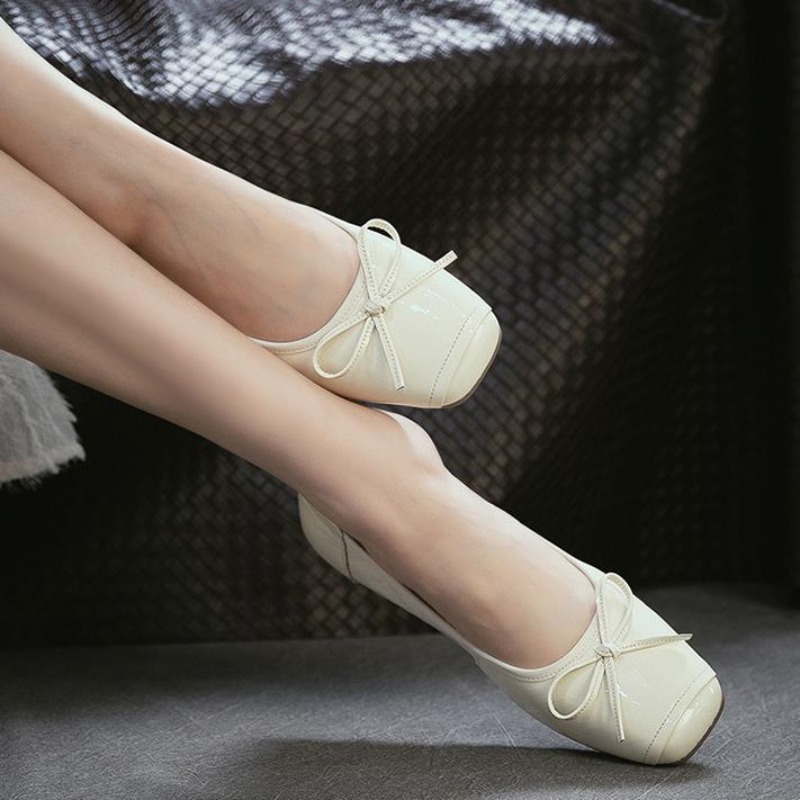 Genuien Leather Round Toe Low  - Women Shoes Japanese Brand avis et prix