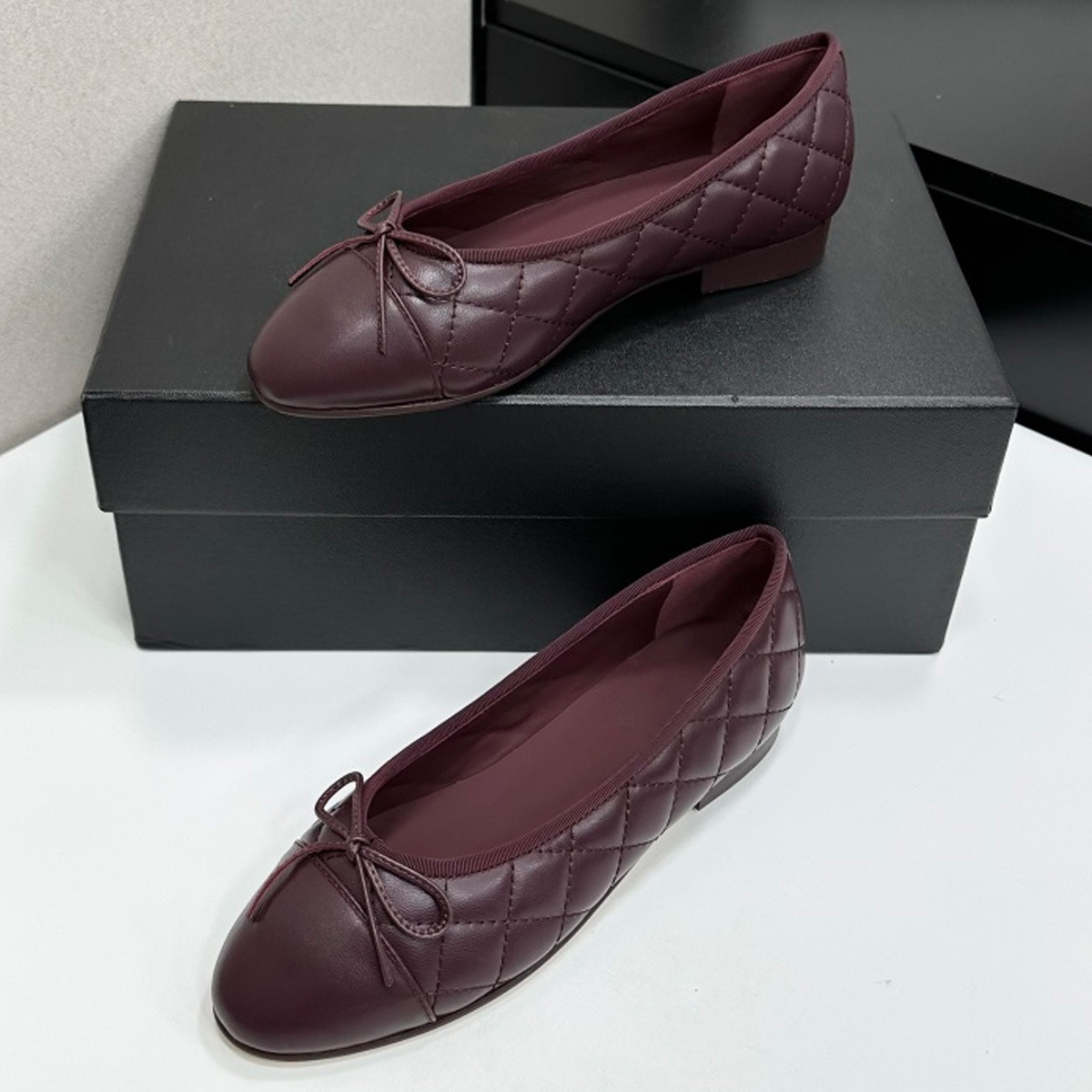 2026 Women's Two-Tone Cap-Toe  - Women'S Shoes avis et prix
